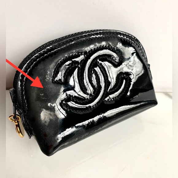 CHANEL 1995 PATENT LEATHER LOGO POUCH PURSE BAG BLACK GOLD TONE ZIPPER NEW TAGS - Picture 5 of 13
